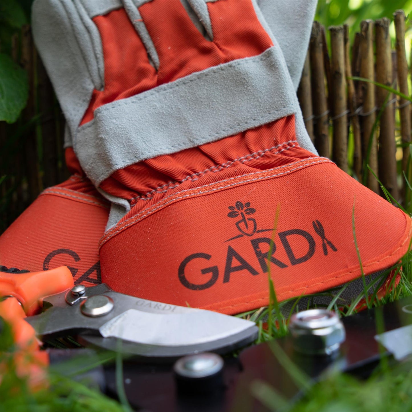 Gardi Heavy Duty Durable & Breathable Gardening Gloves Large (1 Pair)