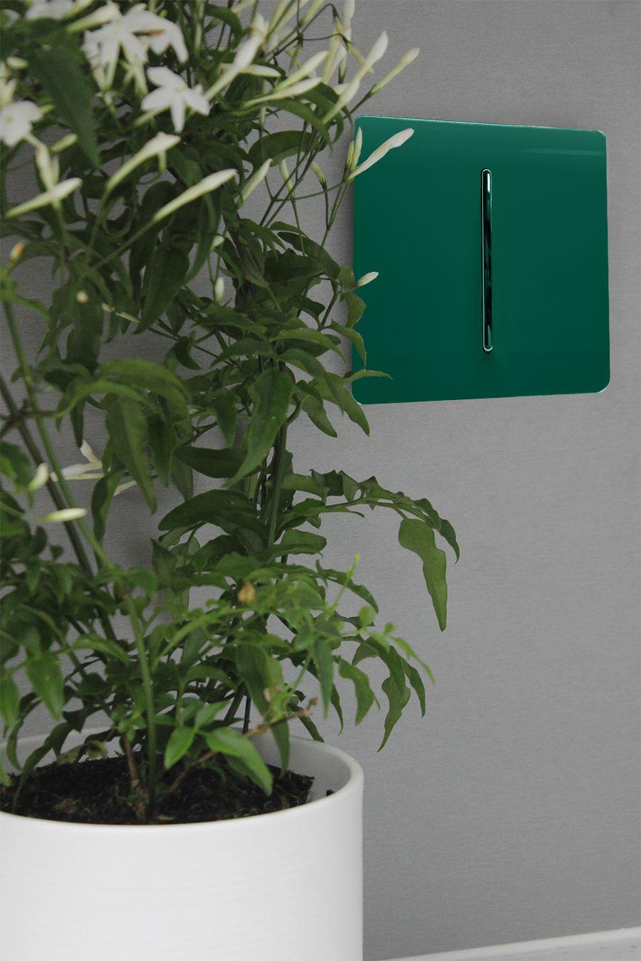 Trendi 1 Gang 3 Way Intermediate 240V Screwless Raised Front Plate Plastic Artistic Modern Glossy 10 Amp Chrome Rocker Single Electrical Wall Light Switch in Dark Green - ART-SS9DG