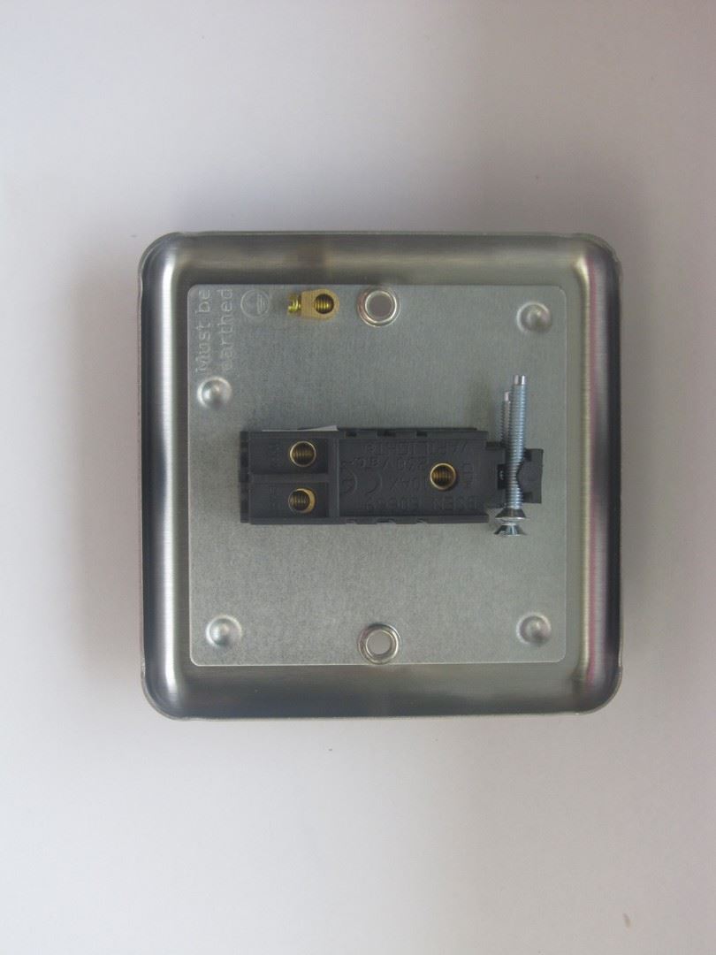 Varilight 1 Gang 10A 1 or 2 Way Dolly Toggle Light Switch Brushed Matt Chrome XST1