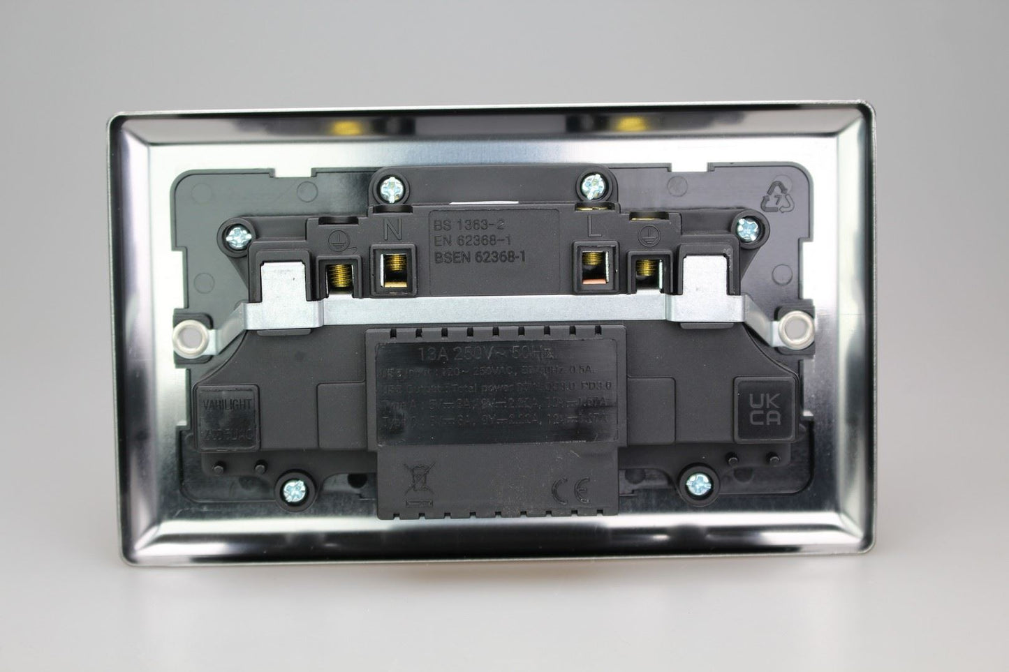 Varilight 2-Gang 13A Single Pole Switched Socket with 1x USB A & 1x USB C Charging Ports in Classic Matt Chrome w/ Black Insert