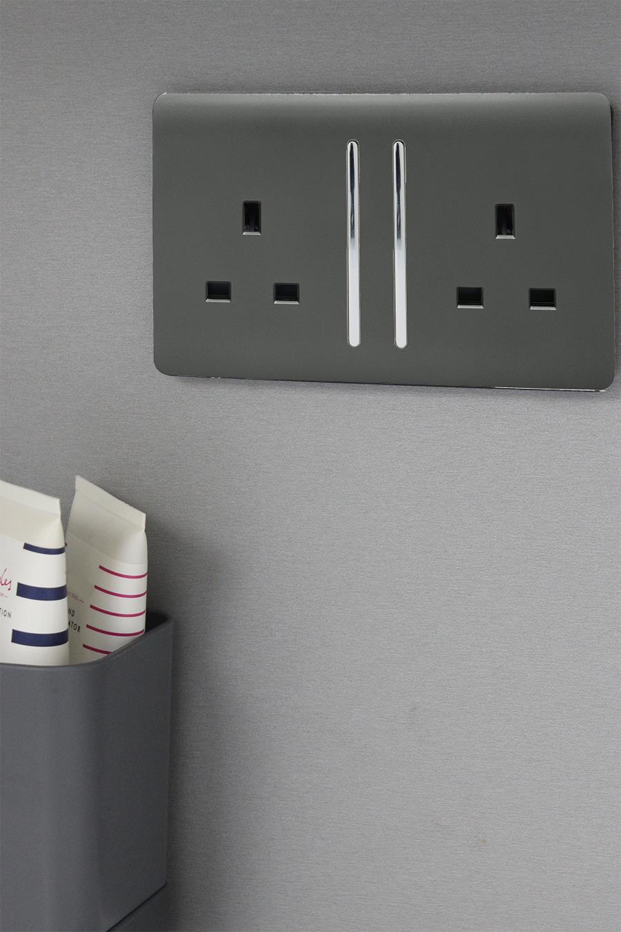 Trendi 2 Gang Artistic Modern Glossy 13 Amp Switched Tactile Plug Socket Charcoal