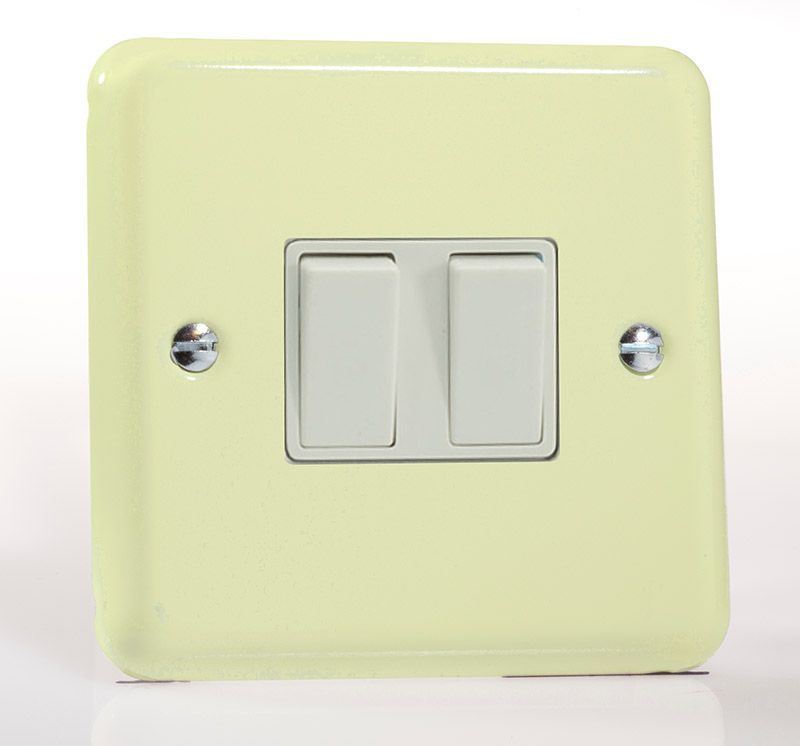 Varilight Pastel 2 Gang 10A 1 or 2 way Rocker Light Switch White Chocolate XY2W.WC