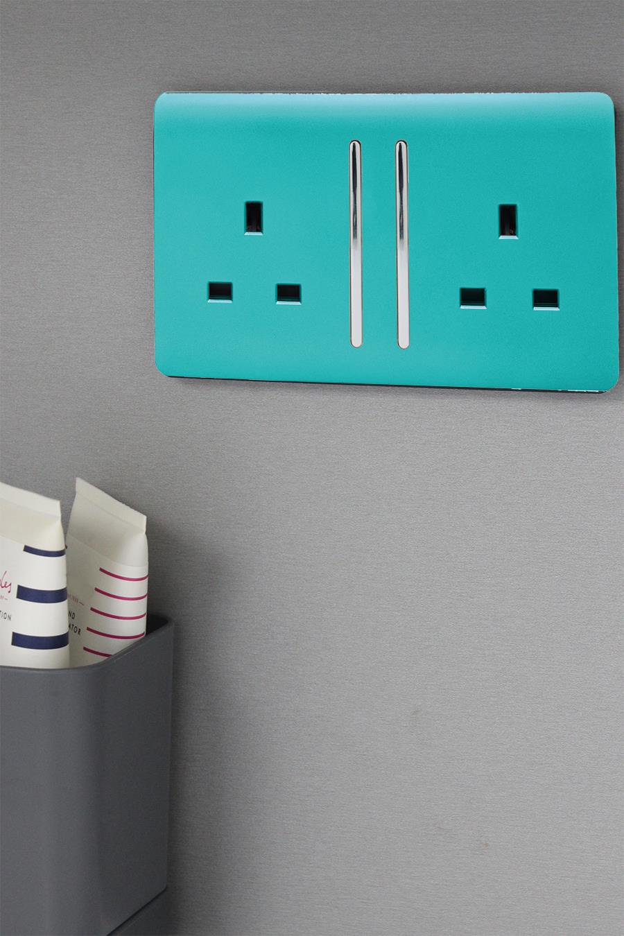 Trendi 2 Gang Artistic Modern Glossy 13 Amp Switched Tactile Plug Socket Bright Teal