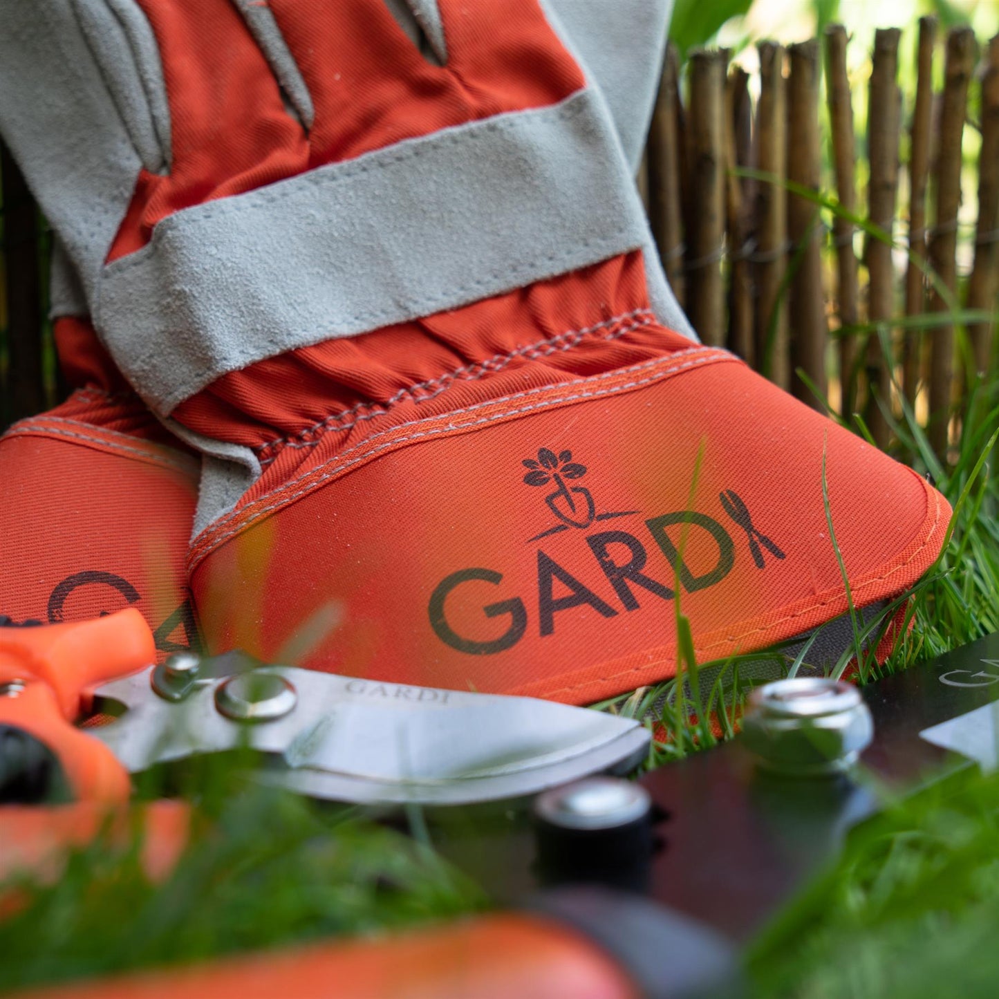 Gardi Heavy Duty Durable & Breathable Gardening Gloves Large (1 Pair)